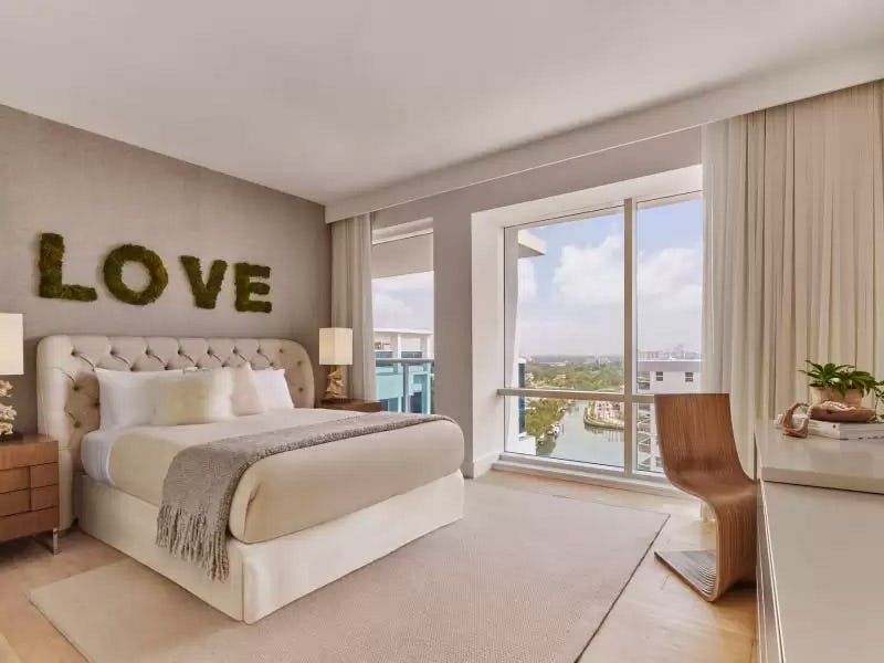 Ocean View Three Bedroom Penthouse with Balcony