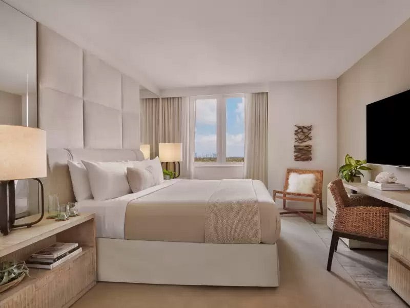 Skyline View One Bedroom Home with Balcony