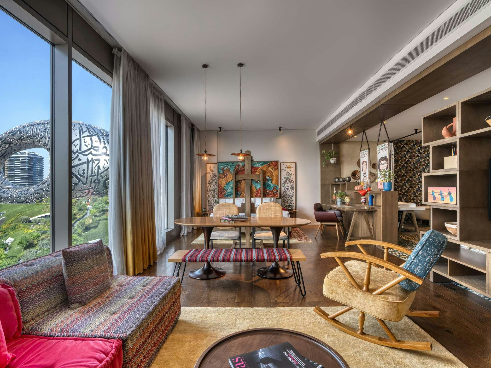 25hours-hotel-dubai-one-central-artist-village-suite-plus_13174