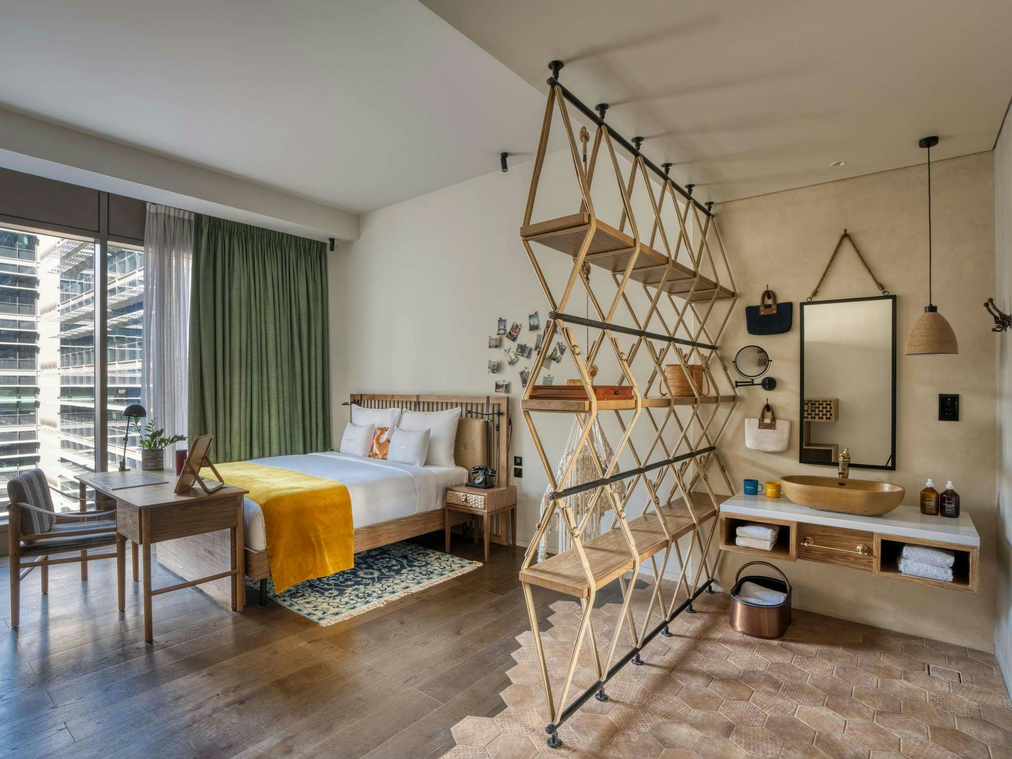 25hours-hotel-dubai-one-central-large-glamping_13174