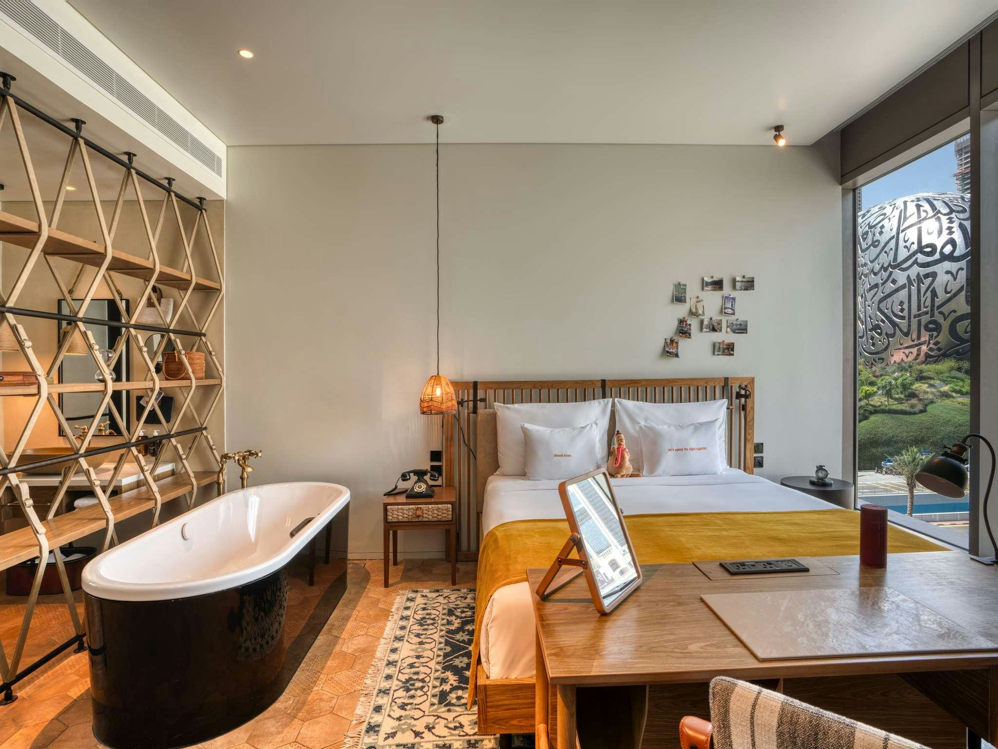 25hours-hotel-dubai-one-central-large-glamping-plus_13174