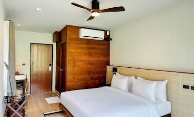 Deluxe Double Bedroom - Deluxe Triple Bedroom