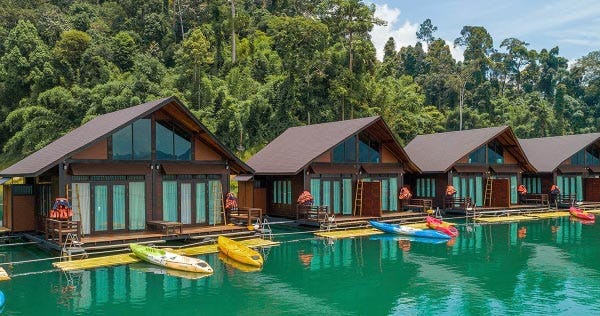 500-rai-floating-resort-thailand-family-room-01_11831