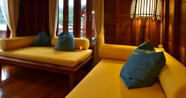 500-rai-floating-resort-thailand-honeymoon-suite-03_11831