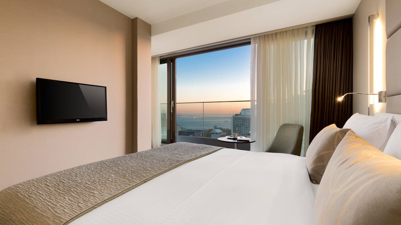 Suite, 1 King, Bosphorus view, Balcony