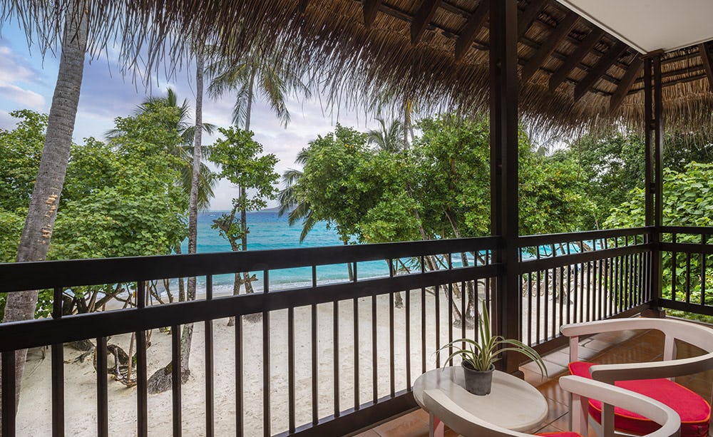adaaran-club-rannalhi-maldives-classic-ocean-view-room-02_112