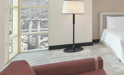 Deluxe Club King Partial Kaaba View