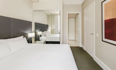 PREMIER 1 BEDROOM KING OR TWIN