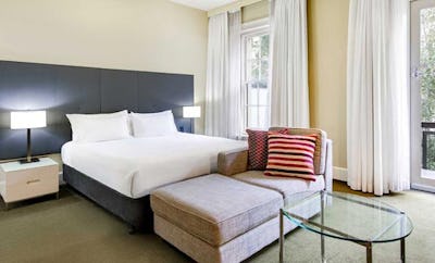 PREMIER STUDIO KING OR TWIN