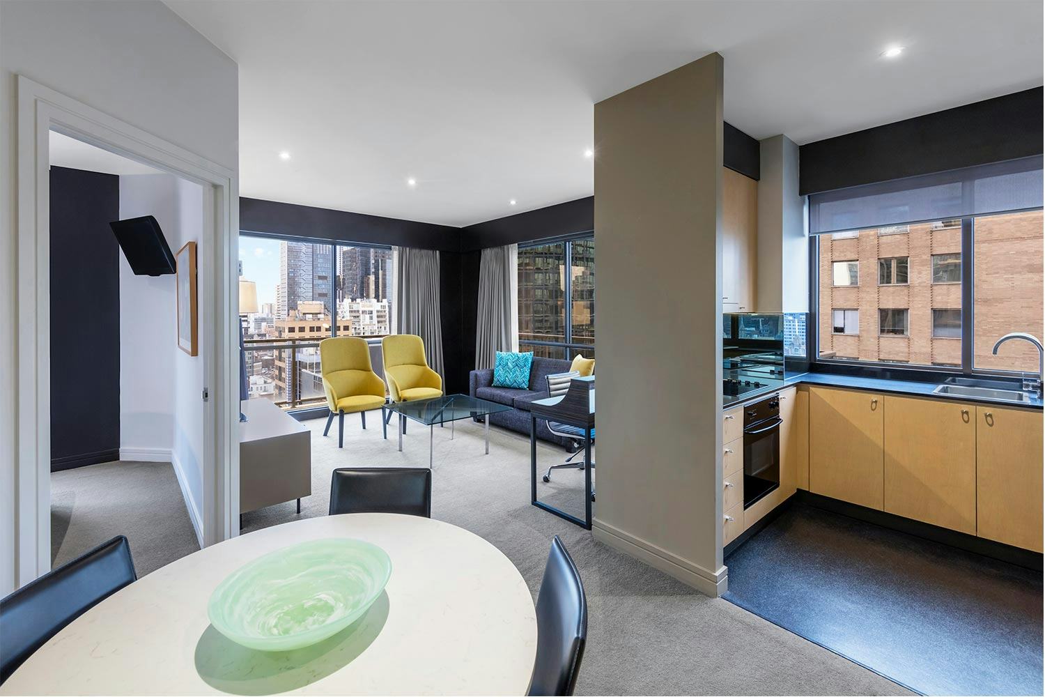 adina-apartment-hotel-melbourne-1-bedroom-corner-apartment_3766