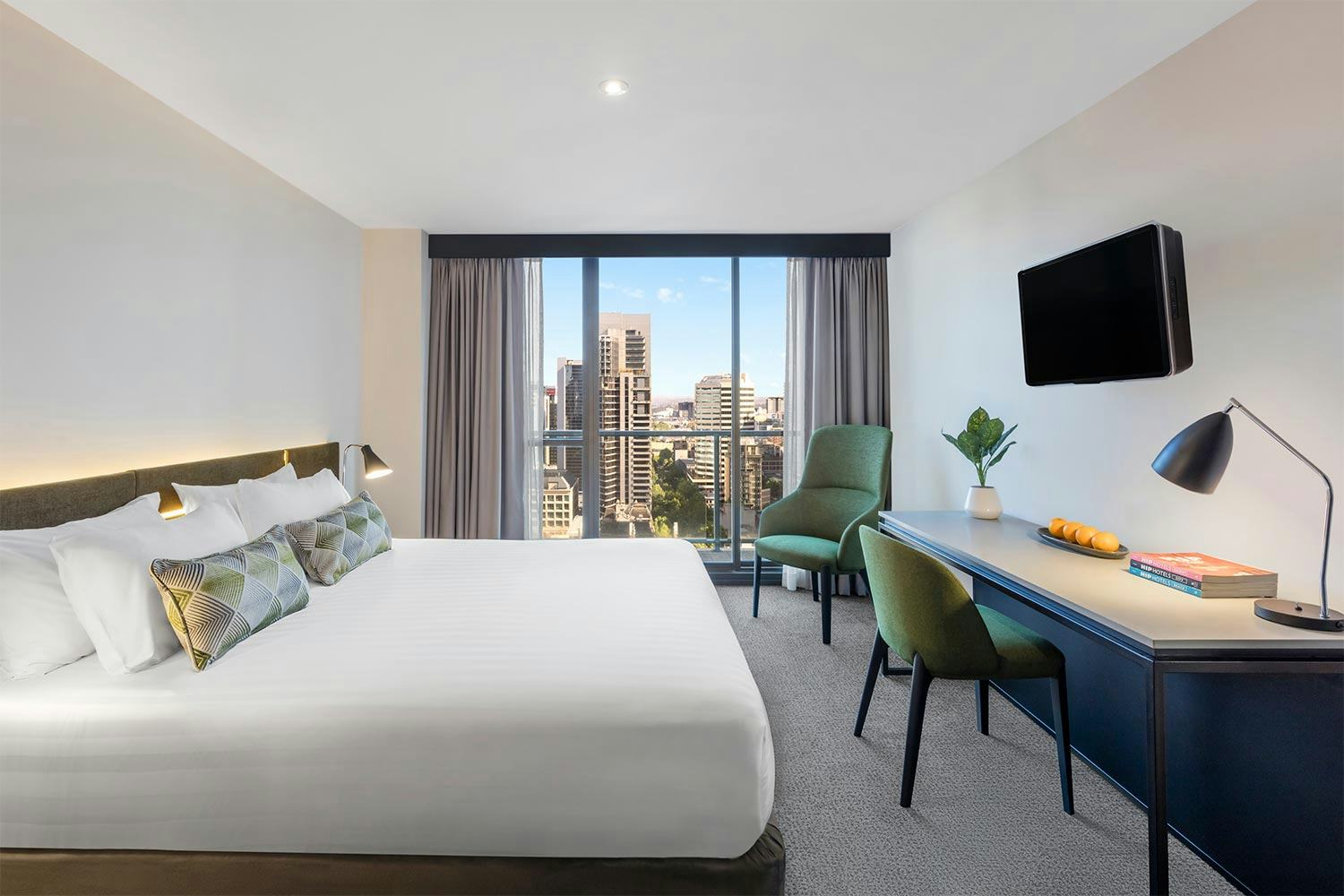 adina-apartment-hotel-melbourne-3-bedroom-penthouse-01_3766