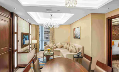 SPACIOUS ONE BEDROOM SUITE