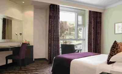 SPACIOUS ROOM – KING BED