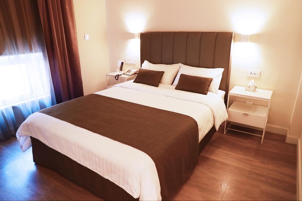 EXECUTIVE ROOMS WITH VIEW