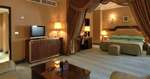 al-shohada-hotel-makkah-royal-suite_12269