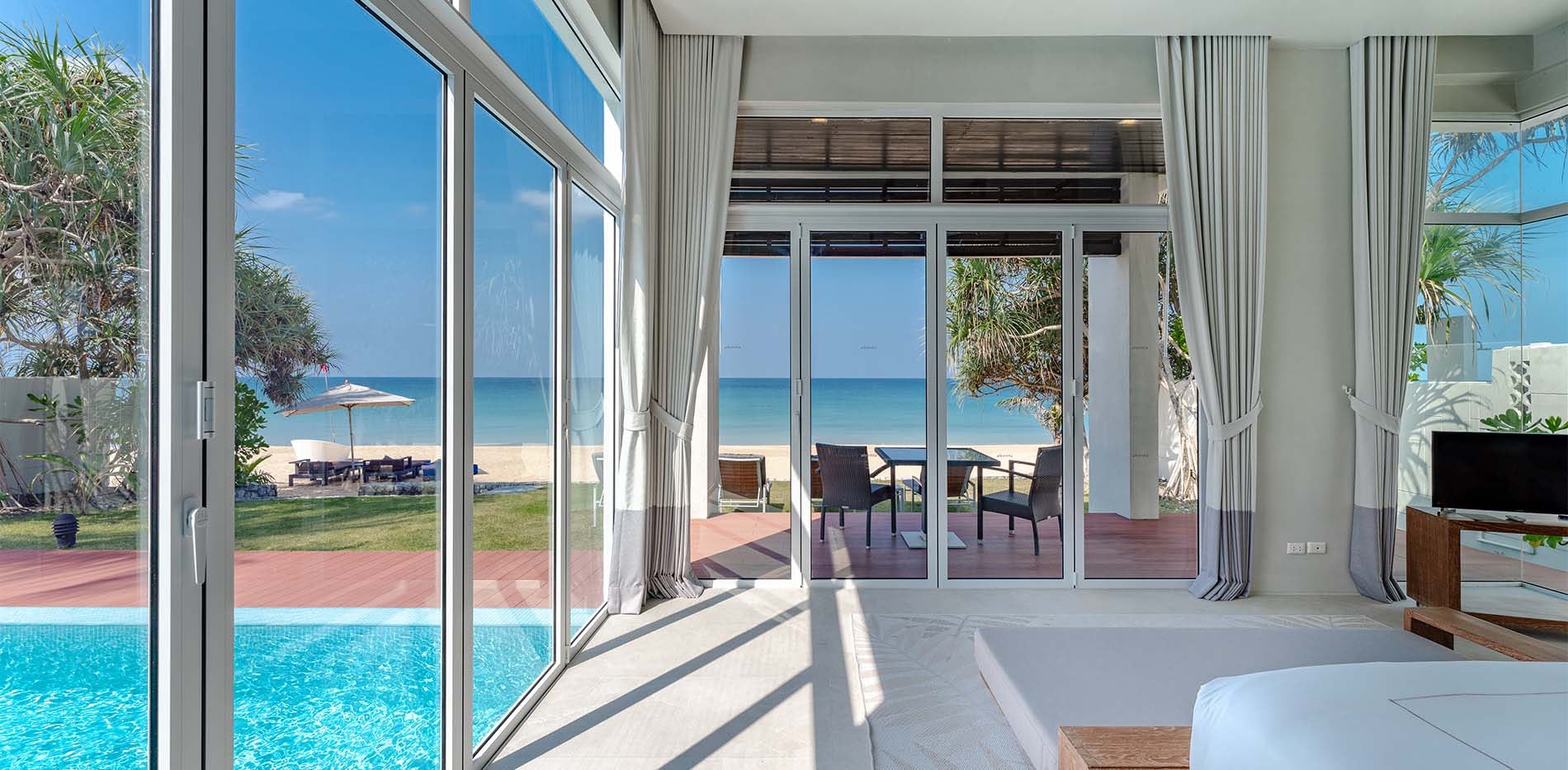 aleenta-phuket-phang-nga-resort-and-spa-phuket-three-bedroom-beachfront-pool-villa-01_153