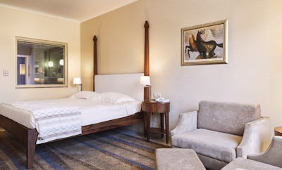 Deluxe Family Room Inland View