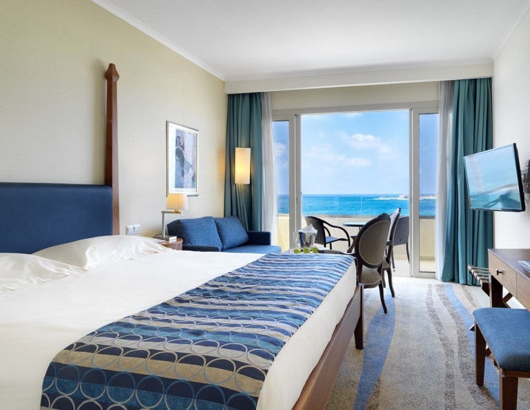 alexander-the-great-beach-hotel-cyprus-superior-room-sea-view_12860