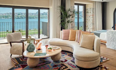 Lumière Suite Casthouse