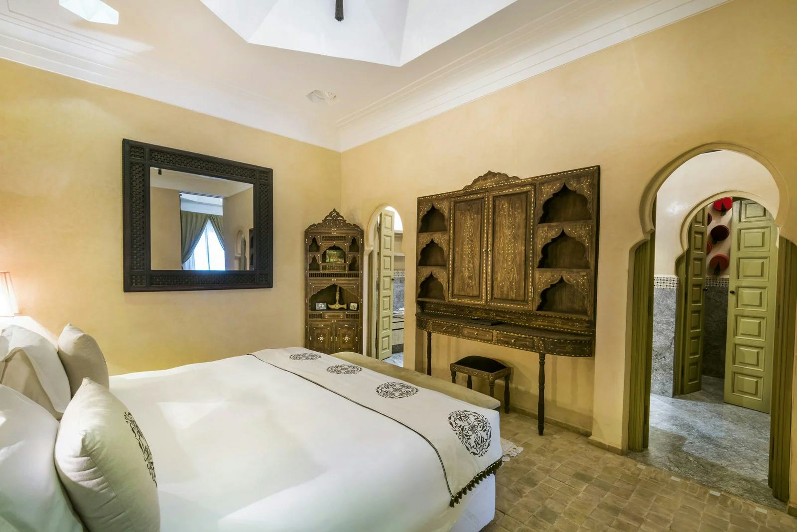 almaha-marrakech-junior-suite-with-patio-view-02_9635