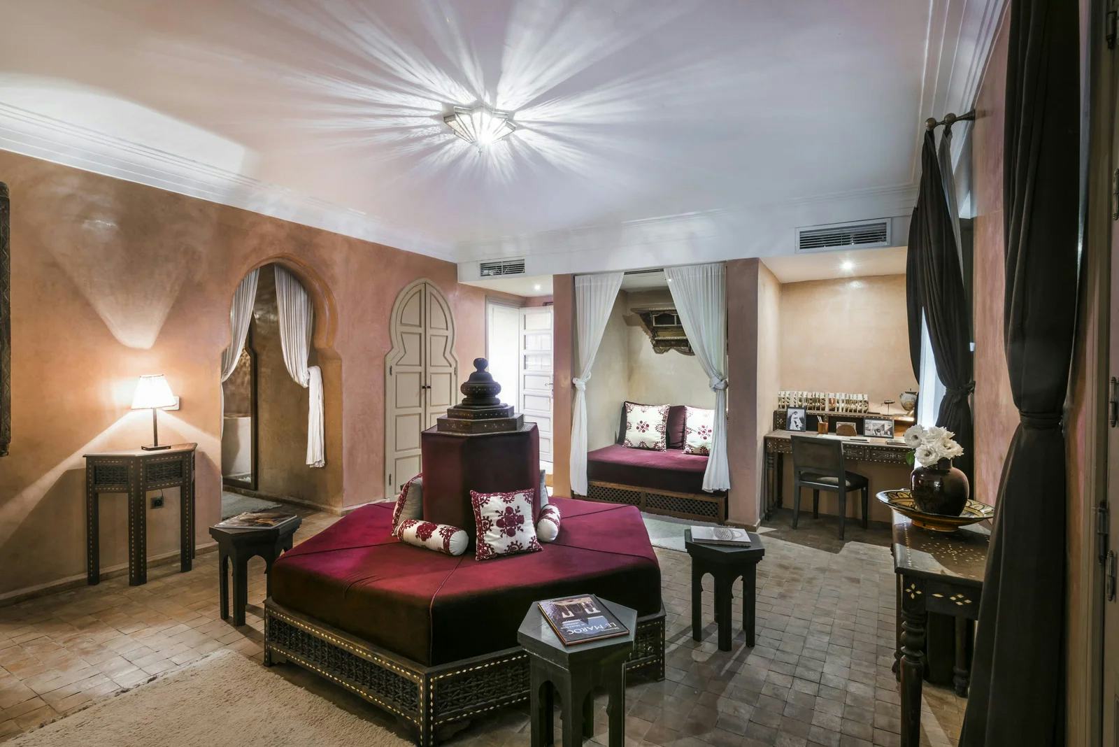 almaha-marrakech-junior-suite-with-private-rooftop-01_9635