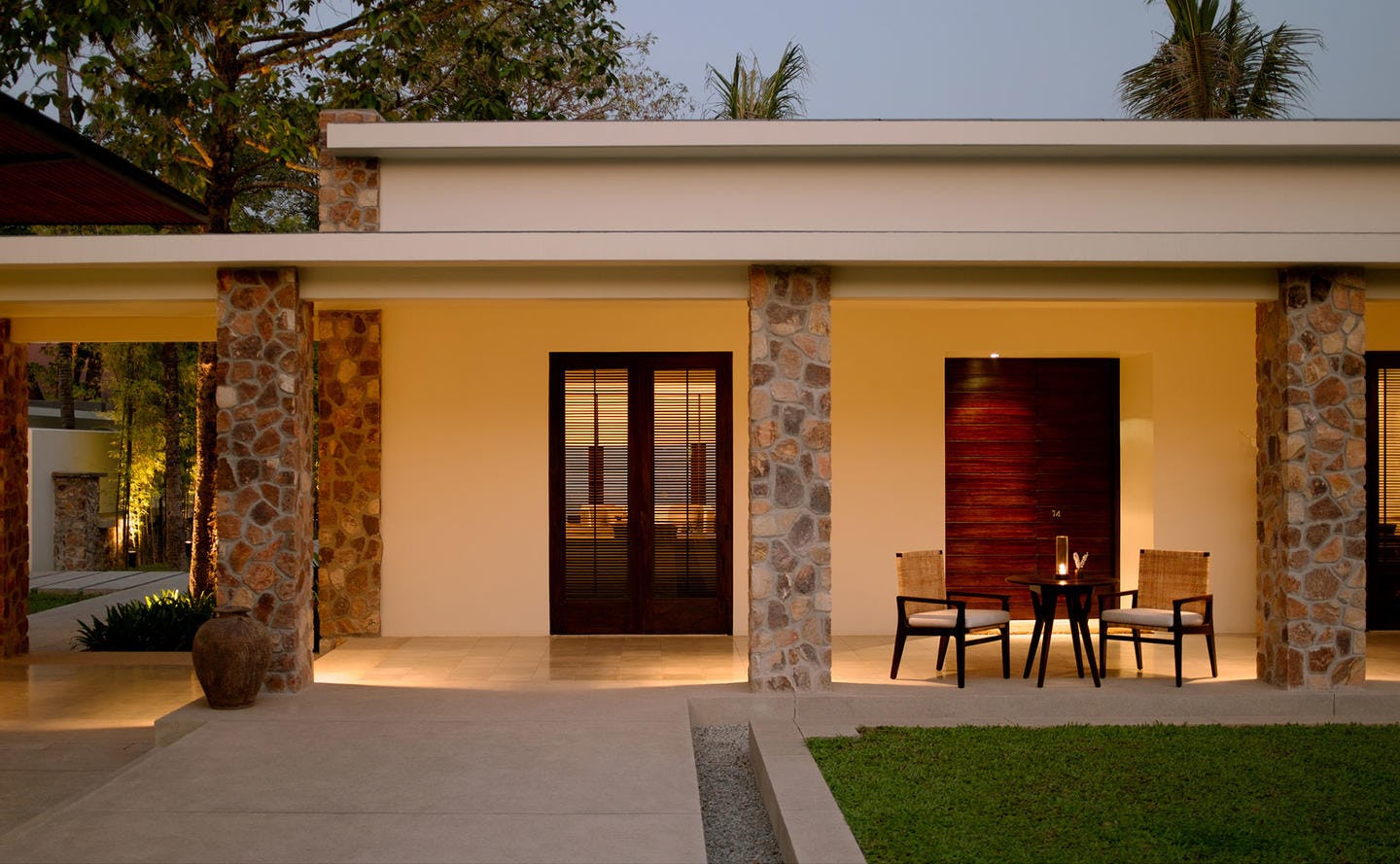 amansara-resort-siem-reap-cambodia-suite-01_8931