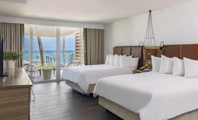 One Bedroom Oceanfront Suite Two Queens Lanai