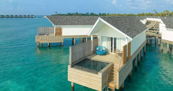 Deluxe Ocean Pool Villa