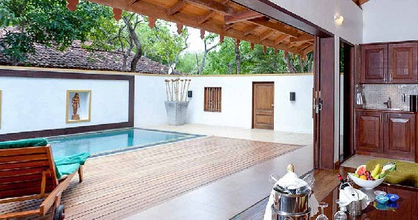 DELUXE SUITE WITH PLUNGE POOL
