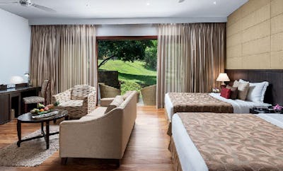 SIGNATURE FAMILY SUITE