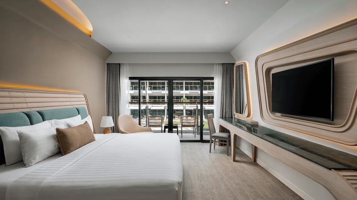 amora-beach-resort-phuket-amora-grand-pool-view_13667