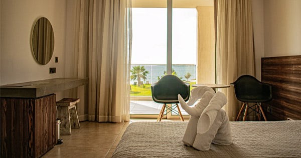 One Bedroom Superior Suite Sea View