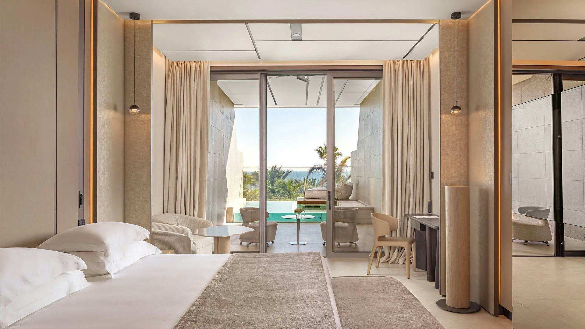 amthus-beach-hotel-cyprus-junior-suite-sea-view-upper-floor-private-pool_12853