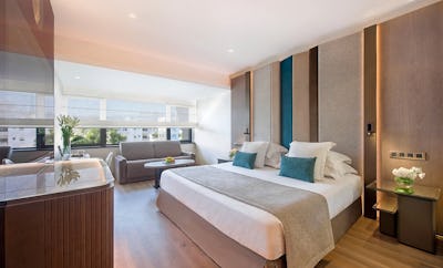 SUPERIOR ROOM INLAND VIEW