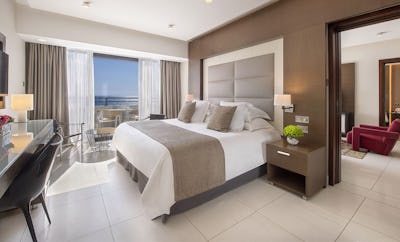 TWO BEDROOM SEA VIEW SUITE