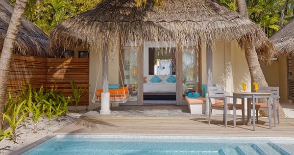 anantara-dhigu-resort-and-spa-maldives-sunrise-beach-pool-villa-01_117