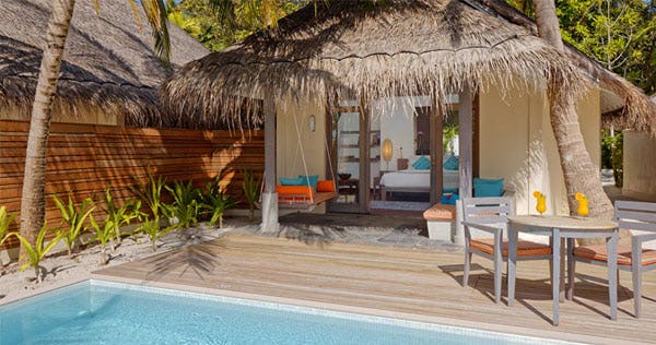 anantara-dhigu-resort-and-spa-maldives-sunset-beach-pool-villa-01_117