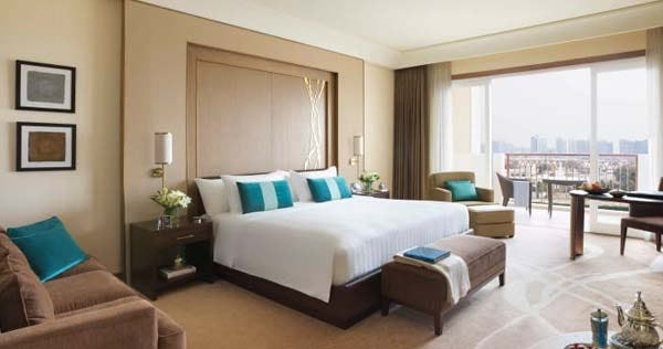 anantara-eastern-mangroves-abu-dhabi-hotel-deluxe-balcony-room-01_4795
