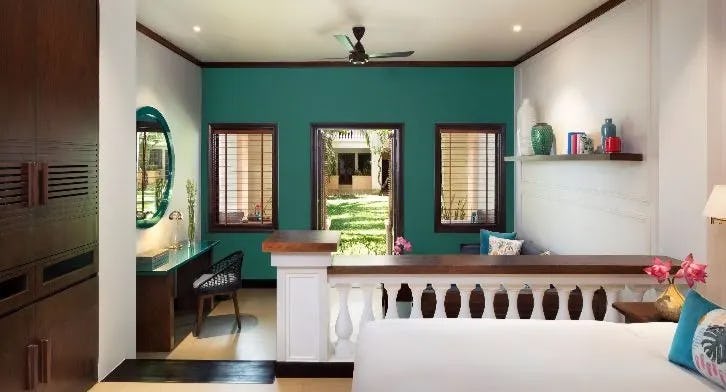 Deluxe Garden View Suite