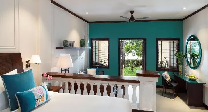 Deluxe River View Suite