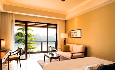 Deluxe Lagoon View Room