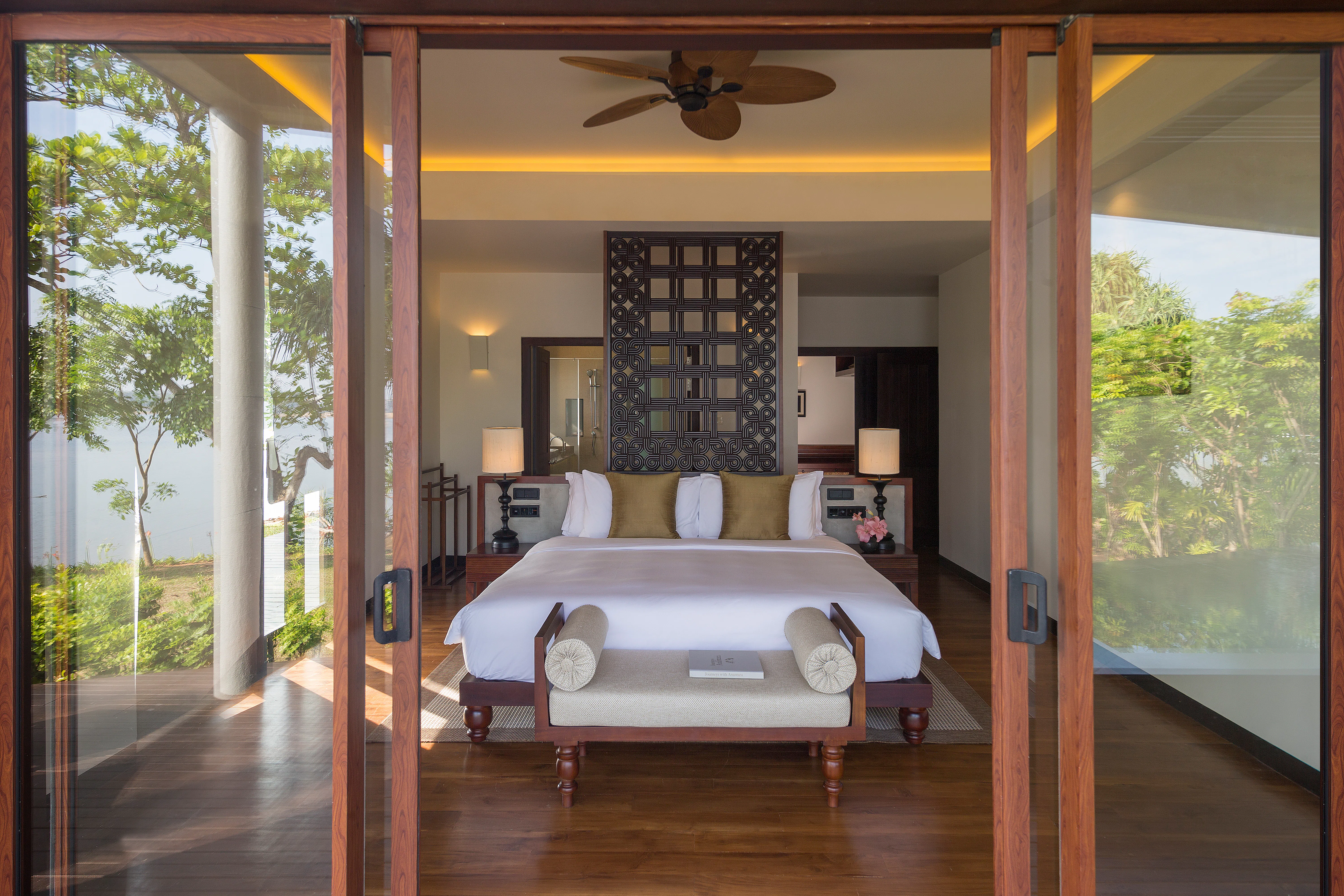 anantara-kalutara-resort-sri-lanka-royal-bawa-suite-02_7524