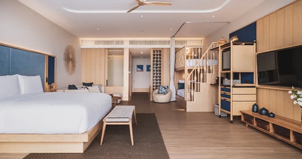 FAMILY SEA VIEW SUITE