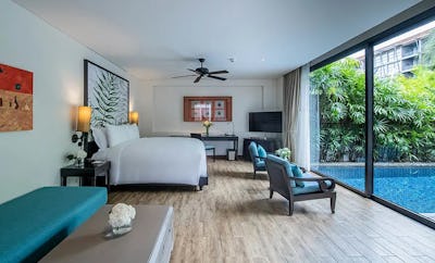 THREE BEDROOM CONNECTING DOUBLE POOL PAVILION