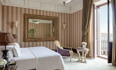 Junior Suite Piazza View