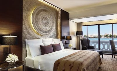 Deluxe Riverfront Room