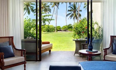 PREMIER BEACH ACCESS ROOM