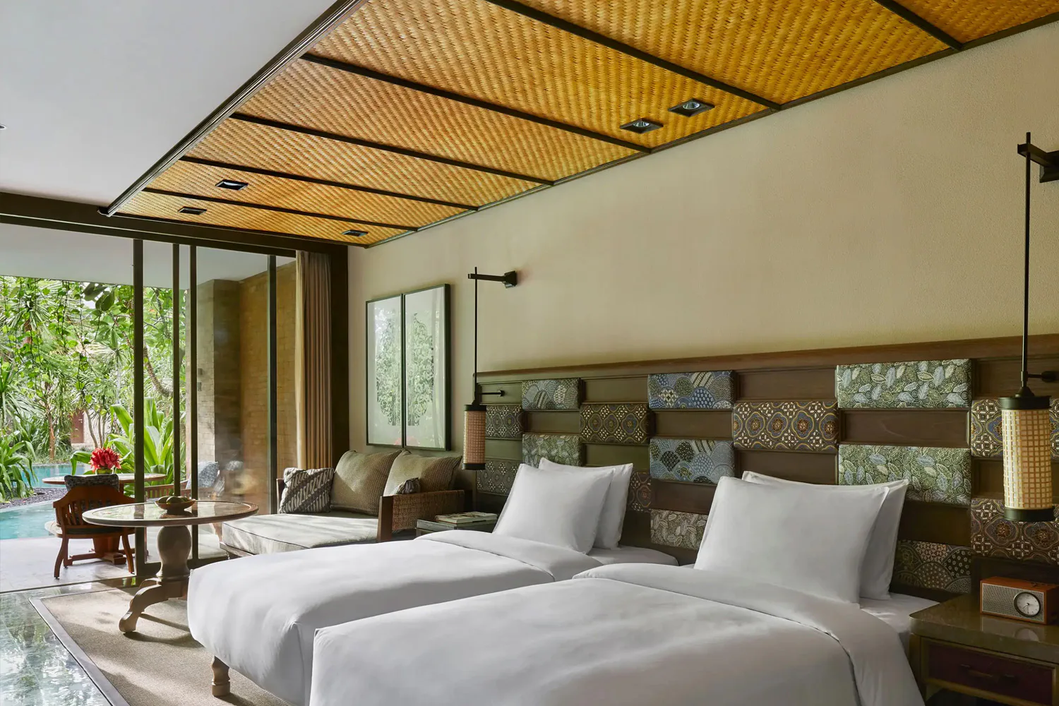 2 Twin Beds Ocean View