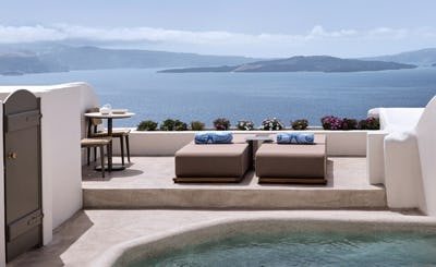 andronis-boutique-hotel-santorni-greece-executive-suite-with-plunge-pool-01_12891