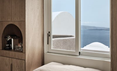 andronis-boutique-hotel-santorni-greece-petite-suite-01_12891